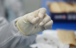 衡阳入学DNA亲子鉴定需要怎么做